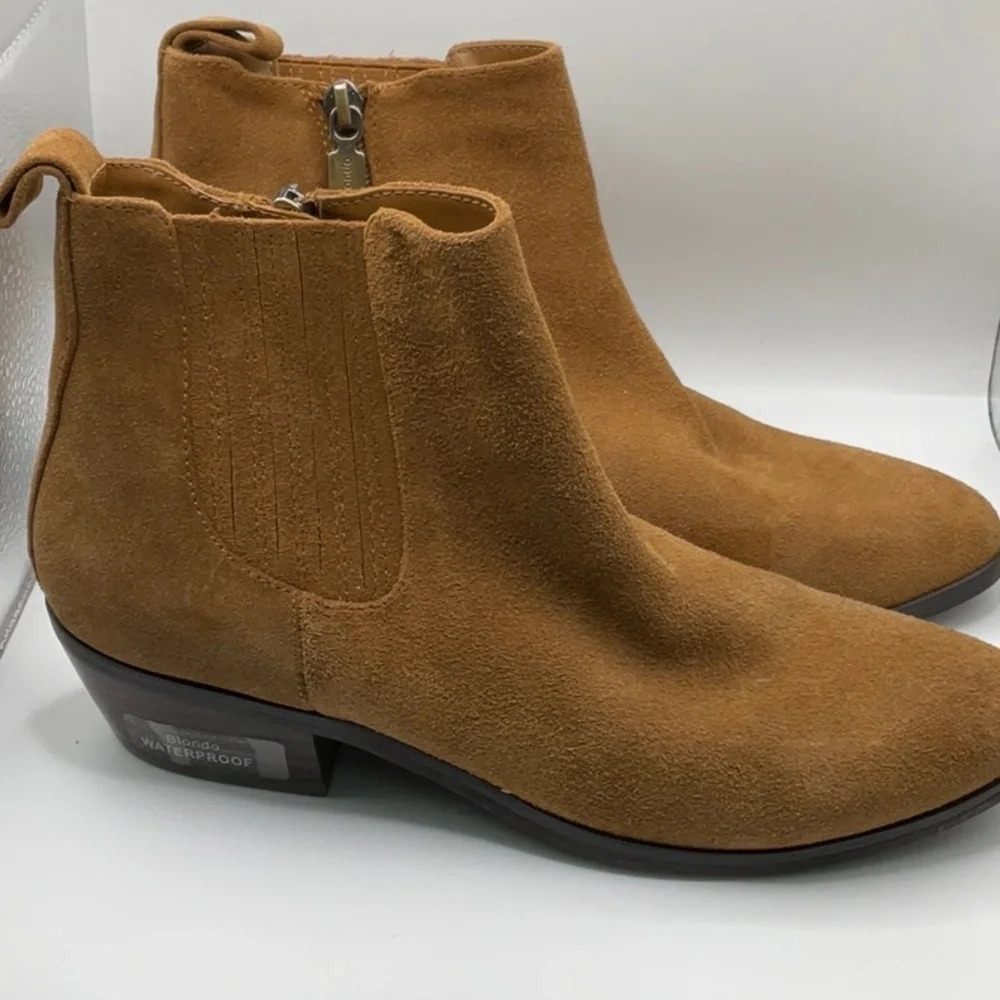 Blonde EUC Tan Suede Women's Ankle Boots, Size 7